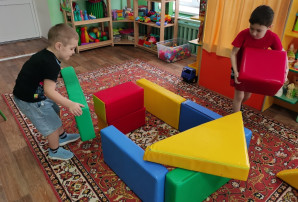 Сюжетно-ролевые игры имеют большое значение в социальной адаптации детей Сюжетно-ролевые игры имеют большое значение в социальной адаптации детей.