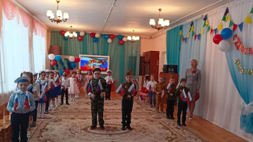 Праздник "Наша армия самая сильная" Праздник "Наша армия самая сильная".