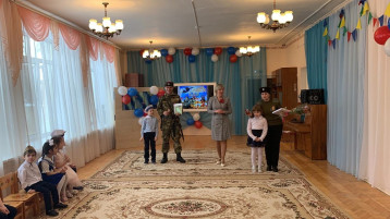 Праздник "Наша армия самая сильная" Праздник "Наша армия самая сильная".